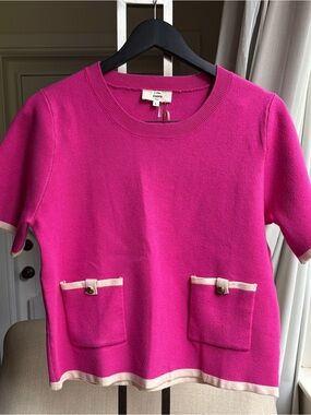 entro Fuchsia Pink Short Sleeve Knit Sweater with Cream Trim